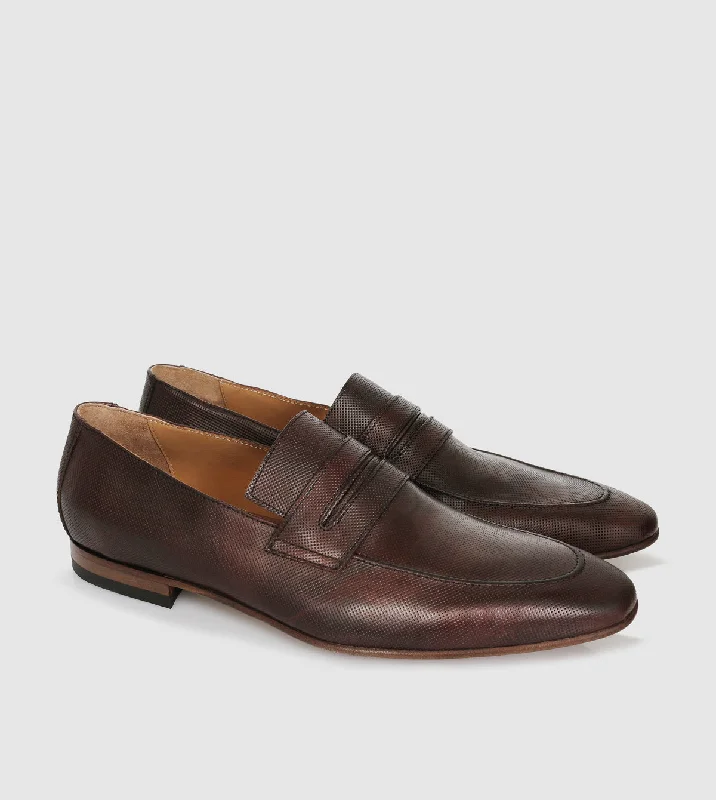 Women's lace - up fashion & dress shoes with a high - heel and a cut - out design for a modern aesthetic Jamal-st Slip Ons by Brando Women's lace - up fashion & dress shoes with a high - heel and a cut - out design for a modern aesthetic Jamal-st Slip Ons by Brando