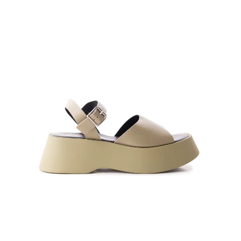 Lightweight Women's Mesh - Paneled Sandals in Yellow for BreathabilityAran Khaki Leather