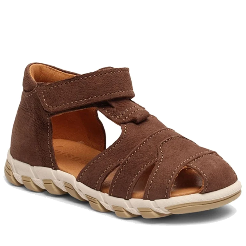Women's Flat Slide Sandals with a Memory Foam Insole in White for All - Day ComfortBisgaard Barly Sandal Coffee