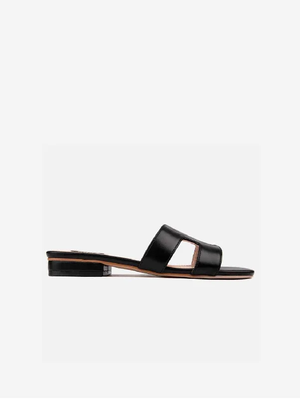 Sustainable Women's Recycled Material Sandals in Beige for Eco - Conscious ShoppersBok Women's Vegan Leather Classic Slider Sandals | Black