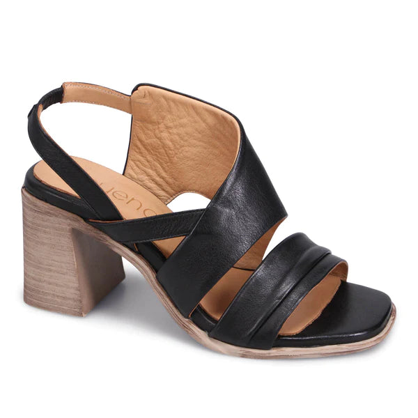 Women's Thong Sandals with a Beaded Design in Multicolor for a Beachy AestheticBueno - Jinny Black