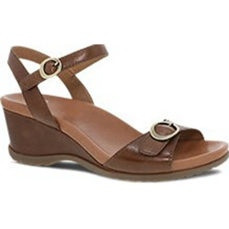 Lightweight Women's Mesh - Paneled Sandals in Yellow for BreathabilityDansko Arielle - Brown