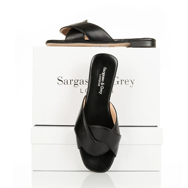 Adjustable Strap Women's Sandals with a Padded Heel in Pink for a Custom FitFreya Wide Fit Sandals - Black Leather