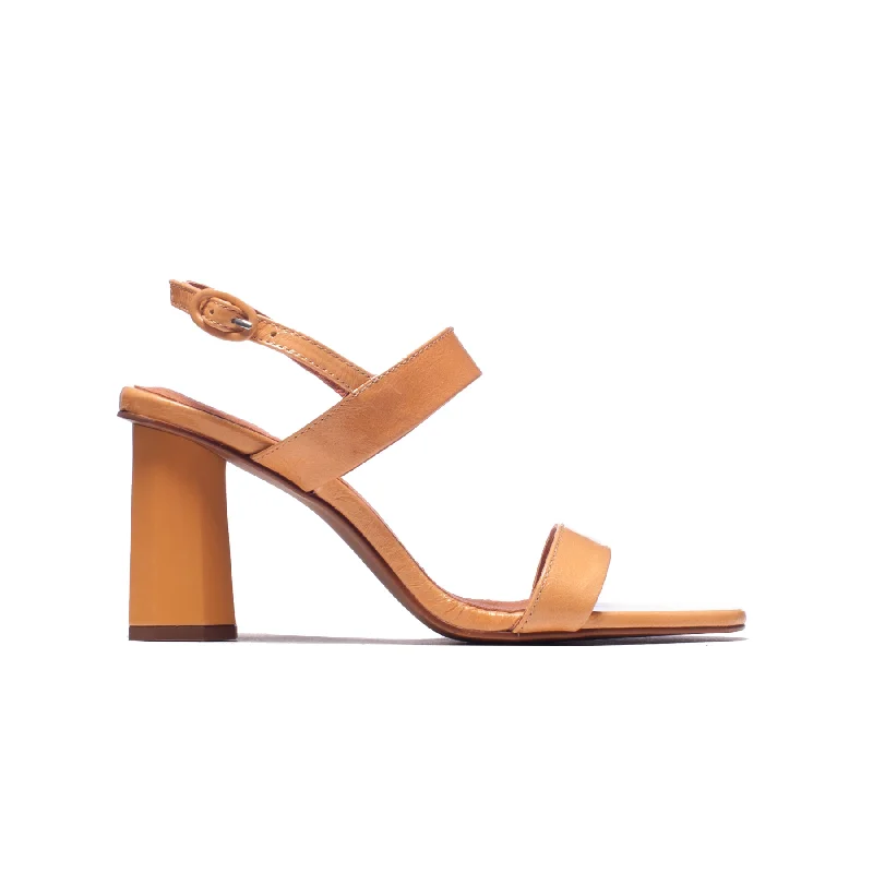 Sustainable Women's Recycled Material Sandals in Beige for Eco - Conscious ShoppersKarmin Camel Leather