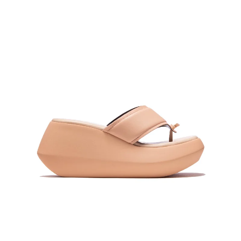 Women's Flat Slide Sandals with a Memory Foam Insole in White for All - Day ComfortMisty Nude Leather