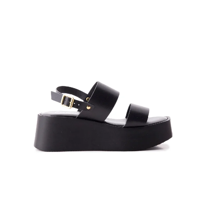 Anti - Slip Women's Sandals with a Grooved Sole in Green for Outdoor AdventuresPelosa Black Leather