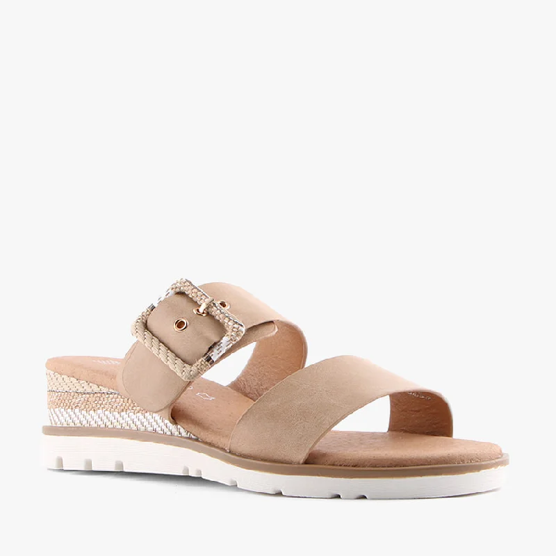 Women's Sandals with a Wedge Heel and a Tassel Detail in Orange for a Trendy LookRIVER LATTE