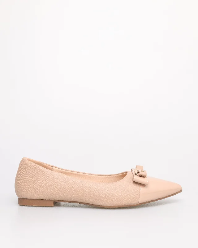 Lightweight Women's Mesh - Paneled Sandals in Yellow for BreathabilityTomaz NN381Ladies Pointy Gold Tone Bow Flats (Beige)