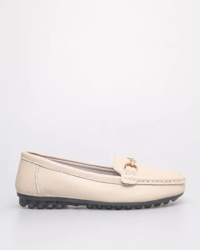 Sustainable Women's Recycled Material Sandals in Beige for Eco - Conscious ShoppersTomaz YX201 Ladies Metallic Buckle Flats (Cream)