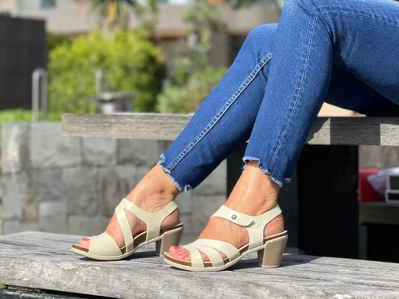 Women's Sandals with a Wedge Heel and a Tassel Detail in Orange for a Trendy LookWanda Panda Lada.  Available in 3 colours.