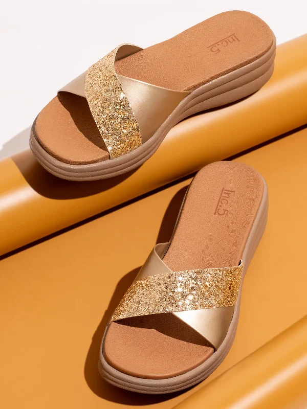 Waterproof Women's Rubber Beach Sandals with Arch Support in Blue for Water ActivitiesWomen Gold-Colourblocked Open Toe Comfort Sandals