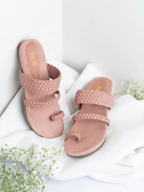 Lightweight Women's Mesh - Paneled Sandals in Yellow for BreathabilityWomens Peach Casual Solid Round Toe Sandals