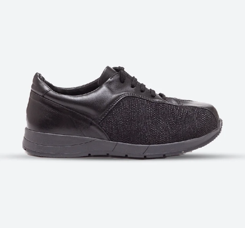 Kids' canvas shoes with a glow - on - demand featureWomens Wide Fit DB Prestwick Canvas Kids' canvas shoes with a glow - on - demand featureWomens Wide Fit DB Prestwick Canvas