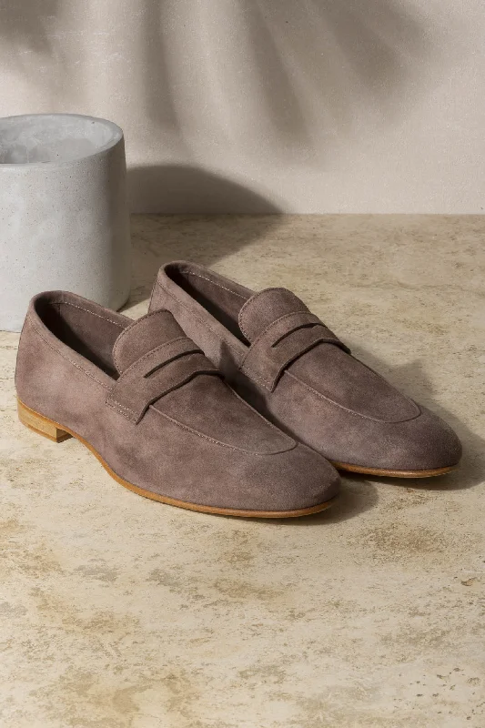 Slip - Resistant Women's Rubber - Sole Loafers in Navy for Wet ConditionsBrown soft penny loafers - Made In Italy