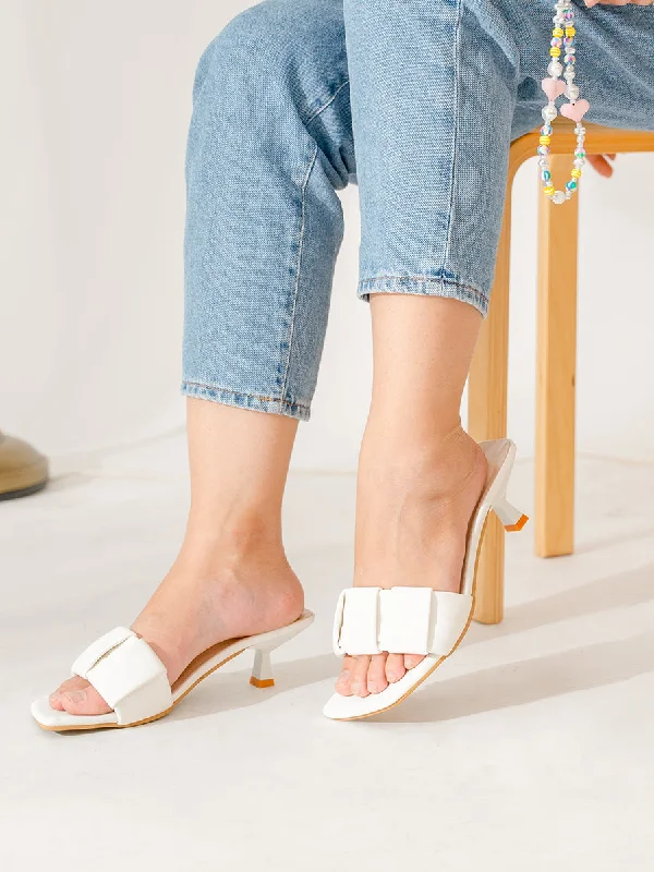 Women's Ankle - Strap Sandals with a Block Heel in Red for a Sophisticated Style Women's Ankle - Strap Sandals with a Block Heel in Red for a Sophisticated Style Sustainable Women's Recycled Material Sandals in Beige for Eco - Conscious ShoppersPoppy Heel Mules Women's Ankle - Strap Sandals with a Block Heel in Red for a Sophisticated Style Women's Ankle - Strap Sandals with a Block Heel in Red for a Sophisticated Style Sustainable Women's Recycled Material Sandals in Beige for Eco - Conscious ShoppersPoppy Heel Mules